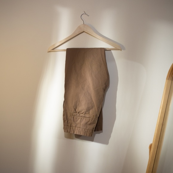H&M Chinos in Khaki. Size 32. - Picture 1 of 2